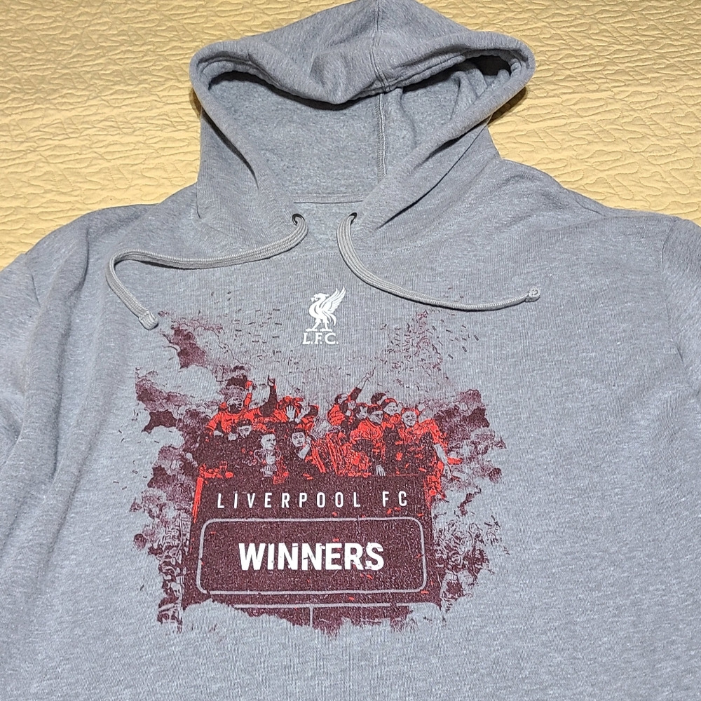 Liverpool FC Winners soccer hoodie size  XL